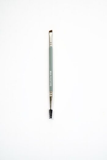 M18. MUA Groomed Brow Brush