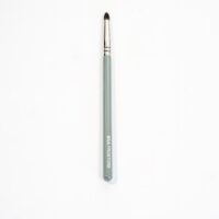 M17. MUA  Precision Detail Brush