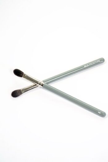 Μ8. MUA Universal Eye Brush - Image 4