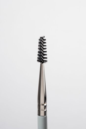 M18. MUA Groomed Brow Brush - Image 3