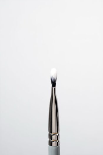 M14. MUA Smallest Eye Brush - Image 2