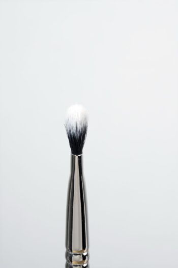 M12. MUA  Creamy Eyes Brush - Image 3
