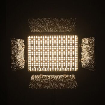 Yongnuo YN300-IV – 3200-5600Κ & RGB LED Light With AC Adapter - Image 10